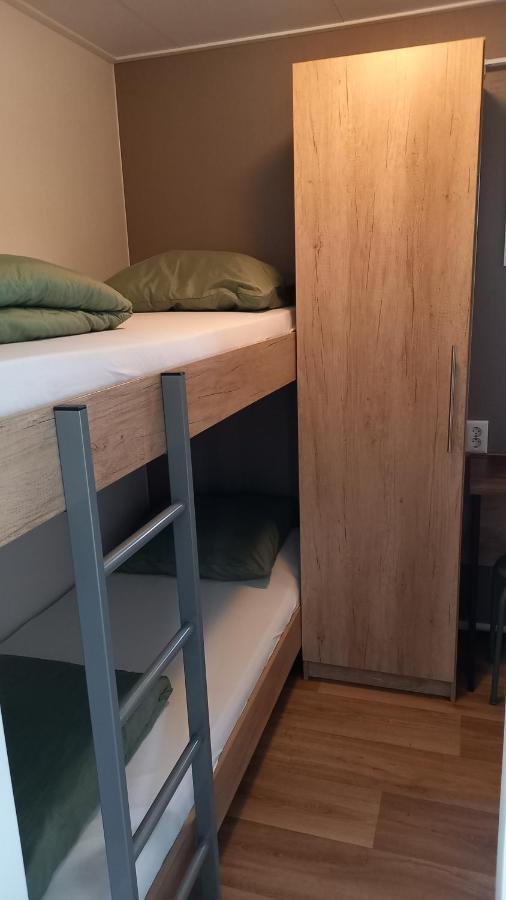 4P Chalet Tolve Met 4 Fietsen Vlakbij Natuurgebieden Drents Friese Wold, Fochteloerveen En Gevangenisdorp Veenhuizen Oosterwolde  エクステリア 写真